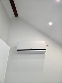 2025 Renovated 1BR Loft in Lux-Belair - 3