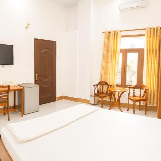 Khách Sạn Ngọc Hân - 8