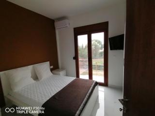 Villa Anastasia 1ος Όροφος Εξοχικής Παραθαλάσσιας Κατοικίας Νέα Ηράκλεια Χαλκιδικής - 1