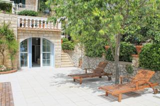 Apartments with swimming pool Tucepi, Makarska - 6817 - 1