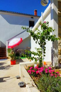 Apartments by the sea Kosljun, Pag - 3321 - 1