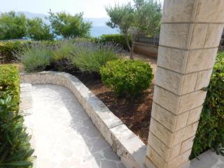 Apartment Slatine 1128a - 1