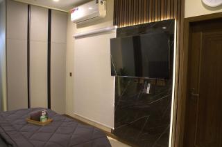 Well-lit & Spacious Studio apartment - 6