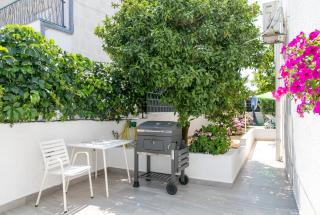 Apartments by the sea Okrug Donji, Ciovo - 11144 - 1