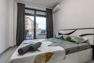 Mladost Mountain View One Bedroom Apartment - 5