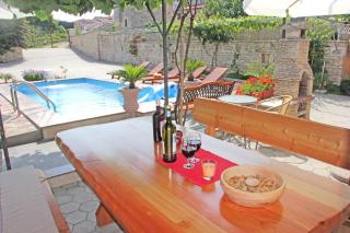 Family friendly apartments with a swimming pool Vodnjan, Fazana - 14159 - 2
