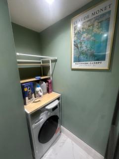 The Upside Down Fulham Penthouse - 7