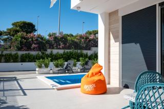 Family friendly house with a swimming pool Bibinje, Zadar - 23364 - 1