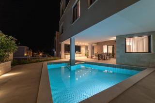 Seaside luxury villa with a swimming pool Trogir - 24341 - 1