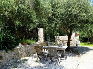 Secluded fisherman's cottage Cove Sveti Ante, Hvar - 24817 - 2