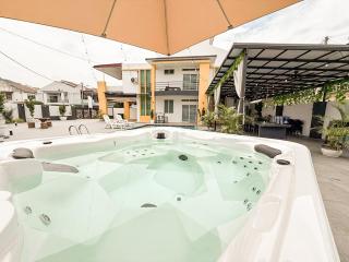 Fairy 2 Pool Villa Ipoh 26 Pax Kbox Snooker Lego - 3