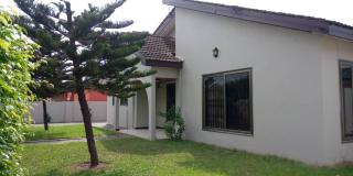 Cozy 3BR home - gated estate with genset - Tema - 7