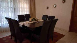 Cozy 3BR home - gated estate with genset - Tema - 3