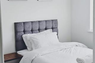 House - Sleeps 11 - Parking - Station Close - 4