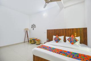 FabHotel Rajhans - 1