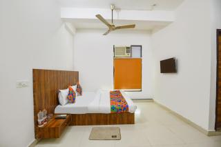 FabHotel Rajhans - 7