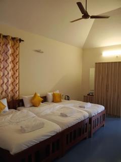 Dona Helena Holiday Home - 8