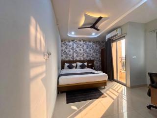 The Mayfair Hotel - 9