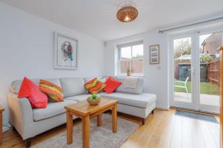 Saxon Mews - 1
