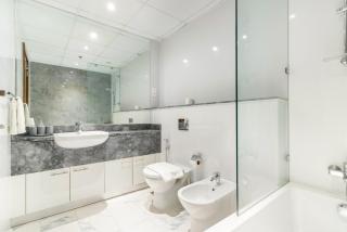 ALiving Luxury 1BR Apartment with City View I Amna Tower, Al Habtoor City - 4