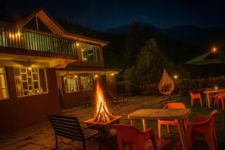 Manu Villa, Manali - A Beautiful Cottage towards Snow Capped Mountains - 7