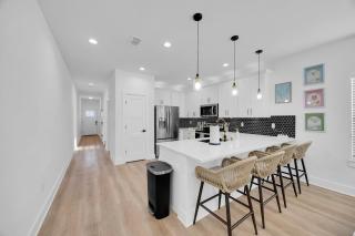 Beach Home Sauna & Cold Plunge E-Bikes - 2