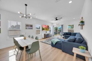 Beach Home Sauna & Cold Plunge E-Bikes - 8