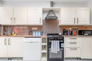 2 BR | Garden Flat | Parking | Early+late check in - 6