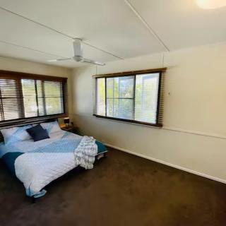 Relax & Unwind, 5BR Home with Pool Near CBD - 8