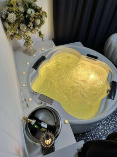 Host 5 apartment - 8