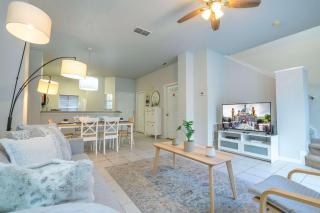 Charming 3BR Resort Townhome with Private Pool near Disney - 7