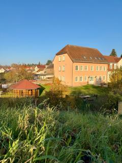 Schlösschen am Rhinufer - 3