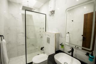 Superior Pyramids View - 3