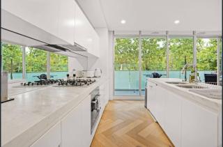 Iconic Elwood Executive 2BR Apt. - 1