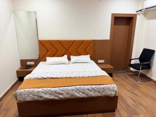 Hotel Grand Lucent Mathura-Vrindavan - 4