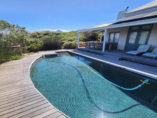 The Beach Retreat - 1