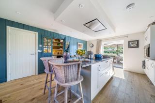 Hamilton House 4 bedrooms - 9