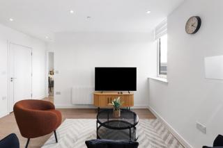 Sleek & Stylish Apartment in the Best Area - 1