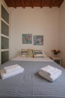 Villa Rouvis with outdoor Hot Tub - 9