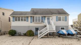 Lagoon Front 4 Bedroom Beat The Crowds - 0