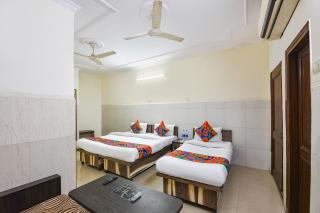 FabHotel Shiv Palace - 2