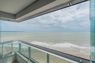 Sofisticado apto pé na areia - 5