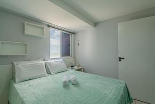 Sofisticado apto pé na areia - 4