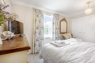 Commodores House 5 bedrooms - 1