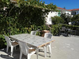 Apartments by the sea Rab - 18363 - 3