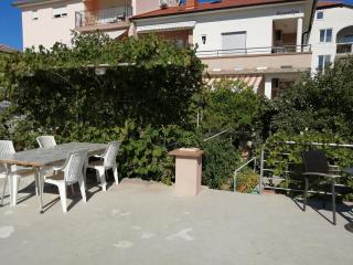 Apartments by the sea Rab - 18363 - 2