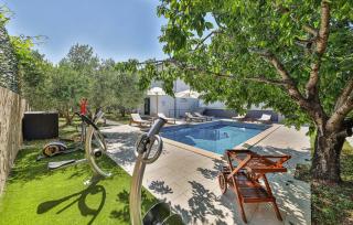 Luxury villa with a swimming pool Kastel Sucurac, Kastela - 21737 - 4