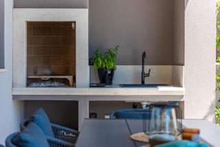 Villa Nea with private pool and BBQ - 4