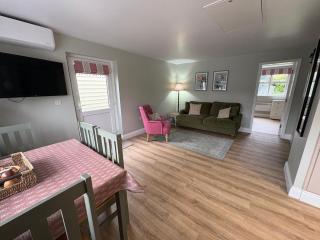 Little Pear Tree - 7