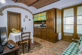 Lake View Apartment In Umbria - 7